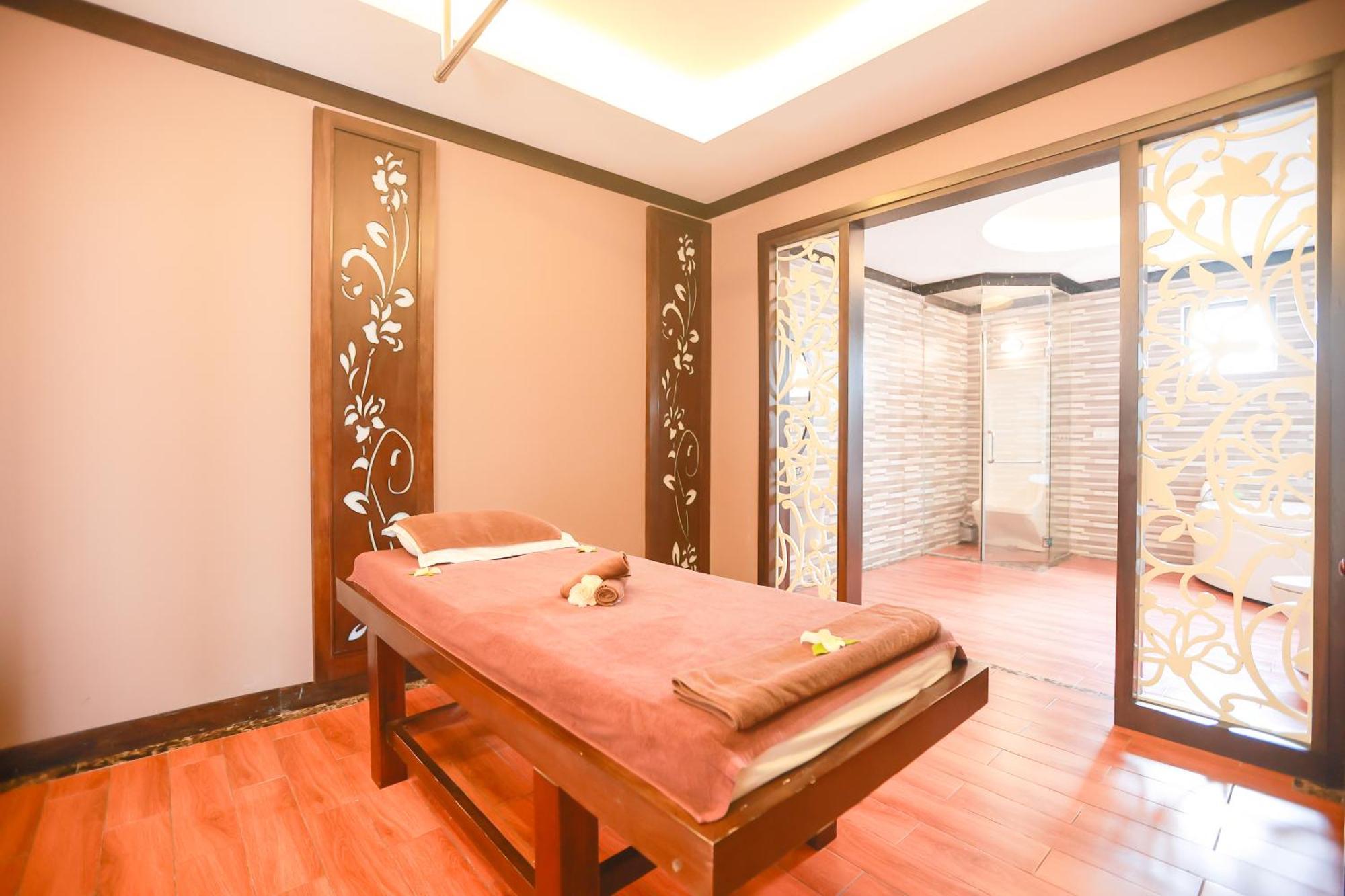 Muong Thanh Luxury Nhat Le Hotel Донгхой Экстерьер фото