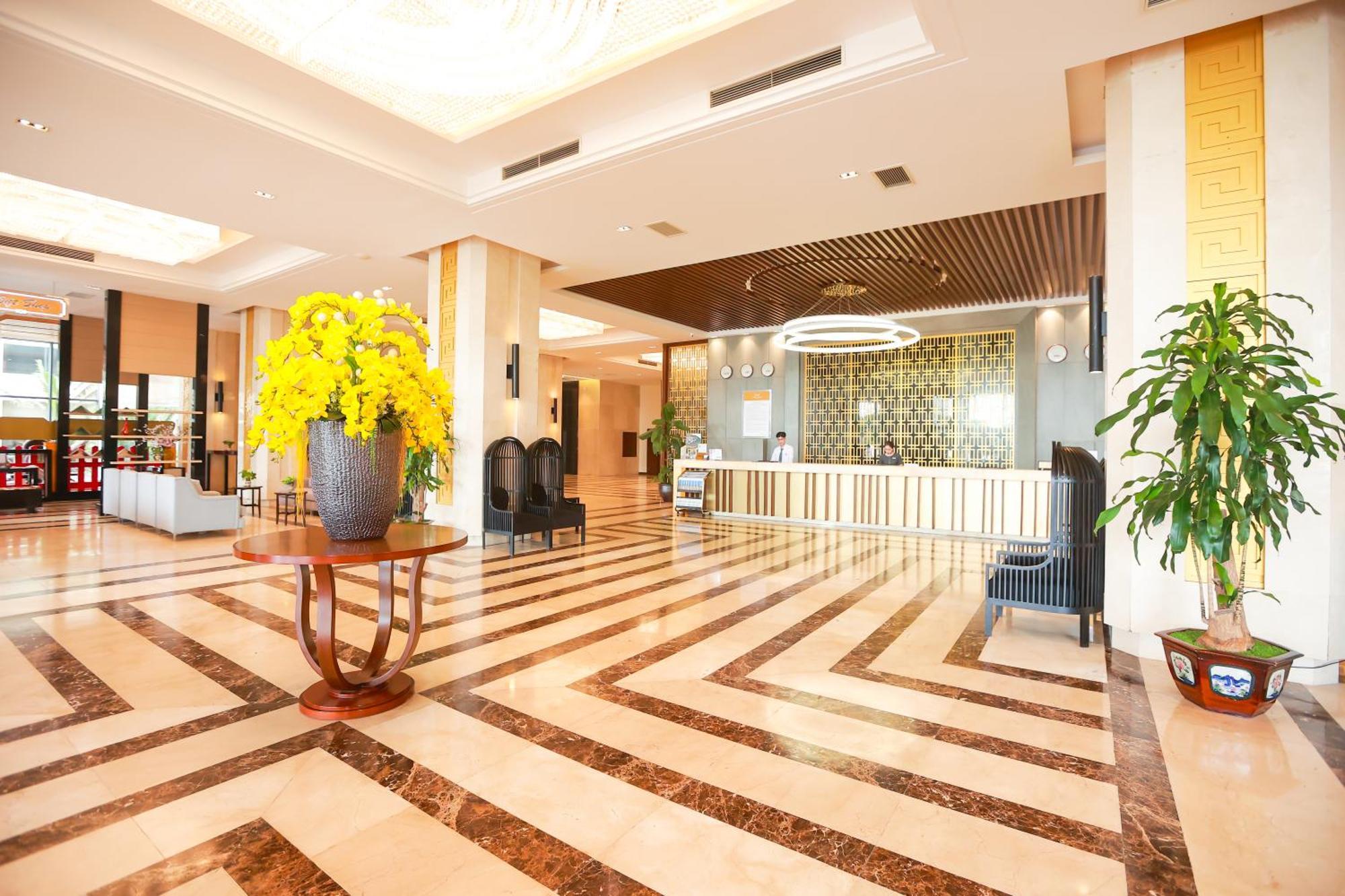 Muong Thanh Luxury Nhat Le Hotel Донгхой Экстерьер фото