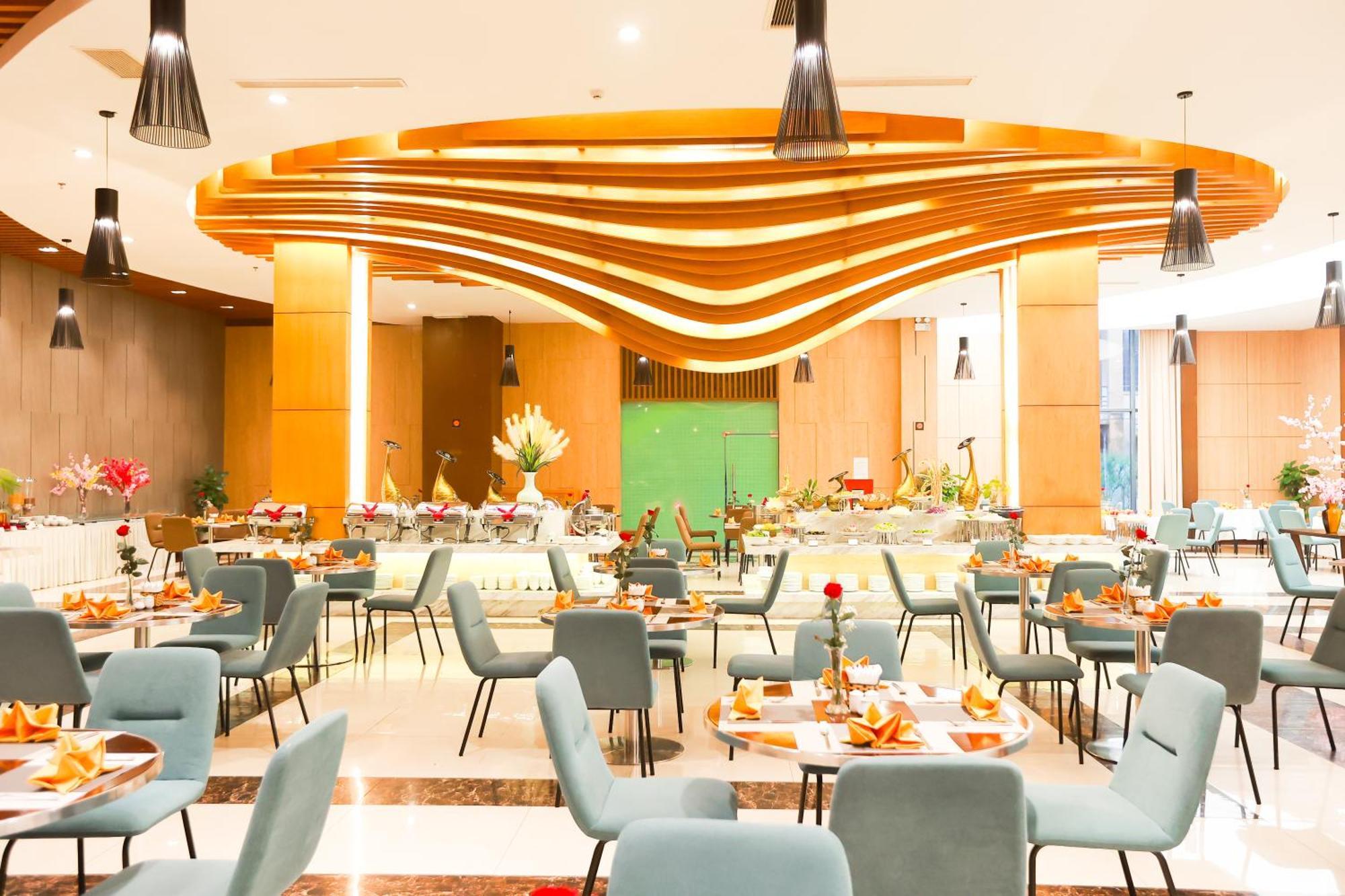 Muong Thanh Luxury Nhat Le Hotel Донгхой Экстерьер фото