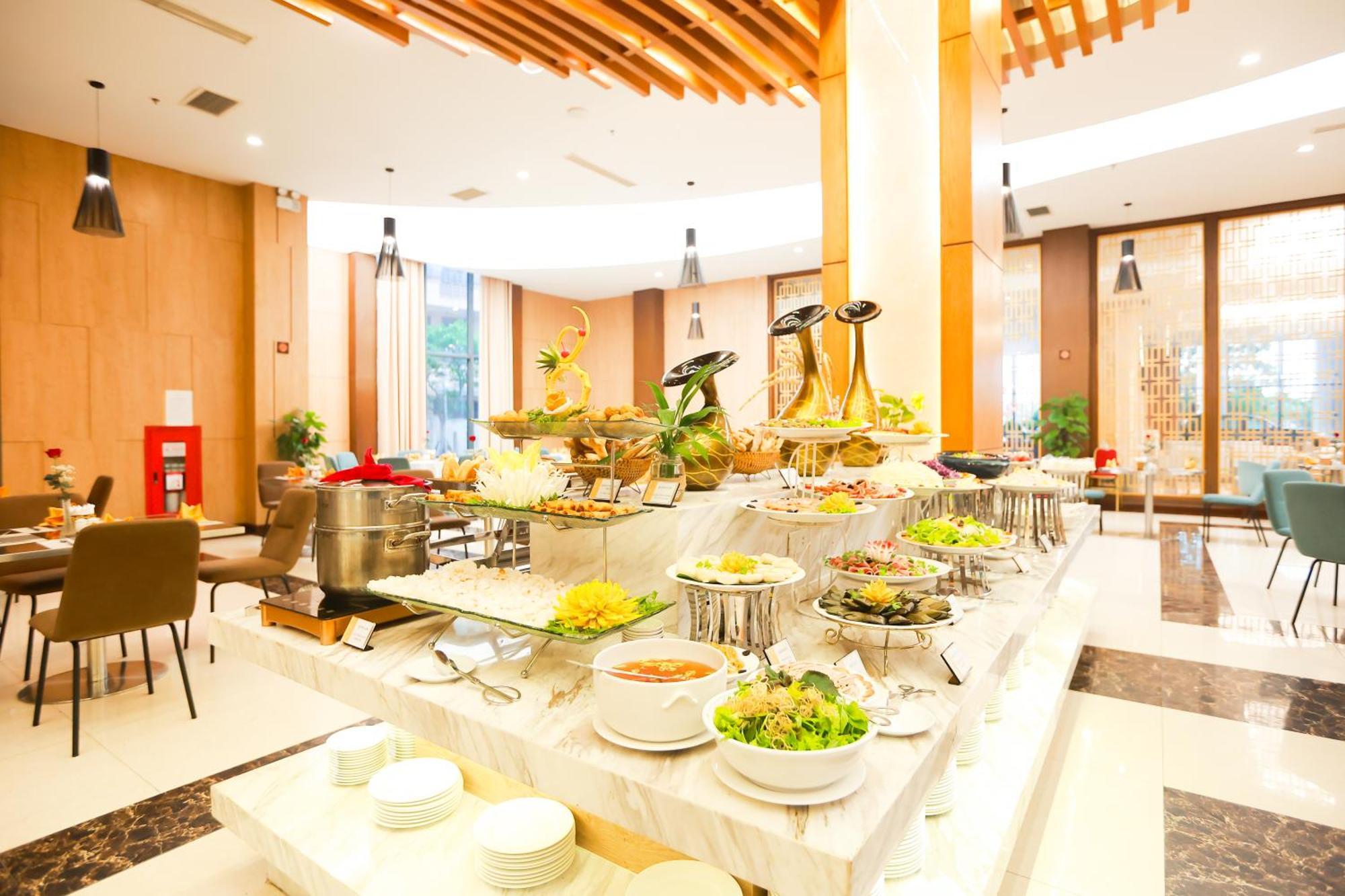 Muong Thanh Luxury Nhat Le Hotel Донгхой Экстерьер фото