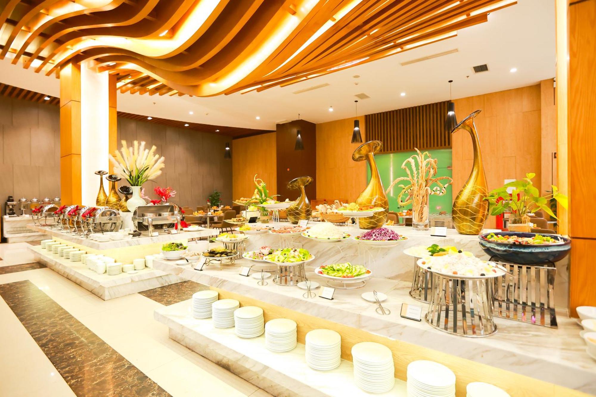 Muong Thanh Luxury Nhat Le Hotel Донгхой Экстерьер фото