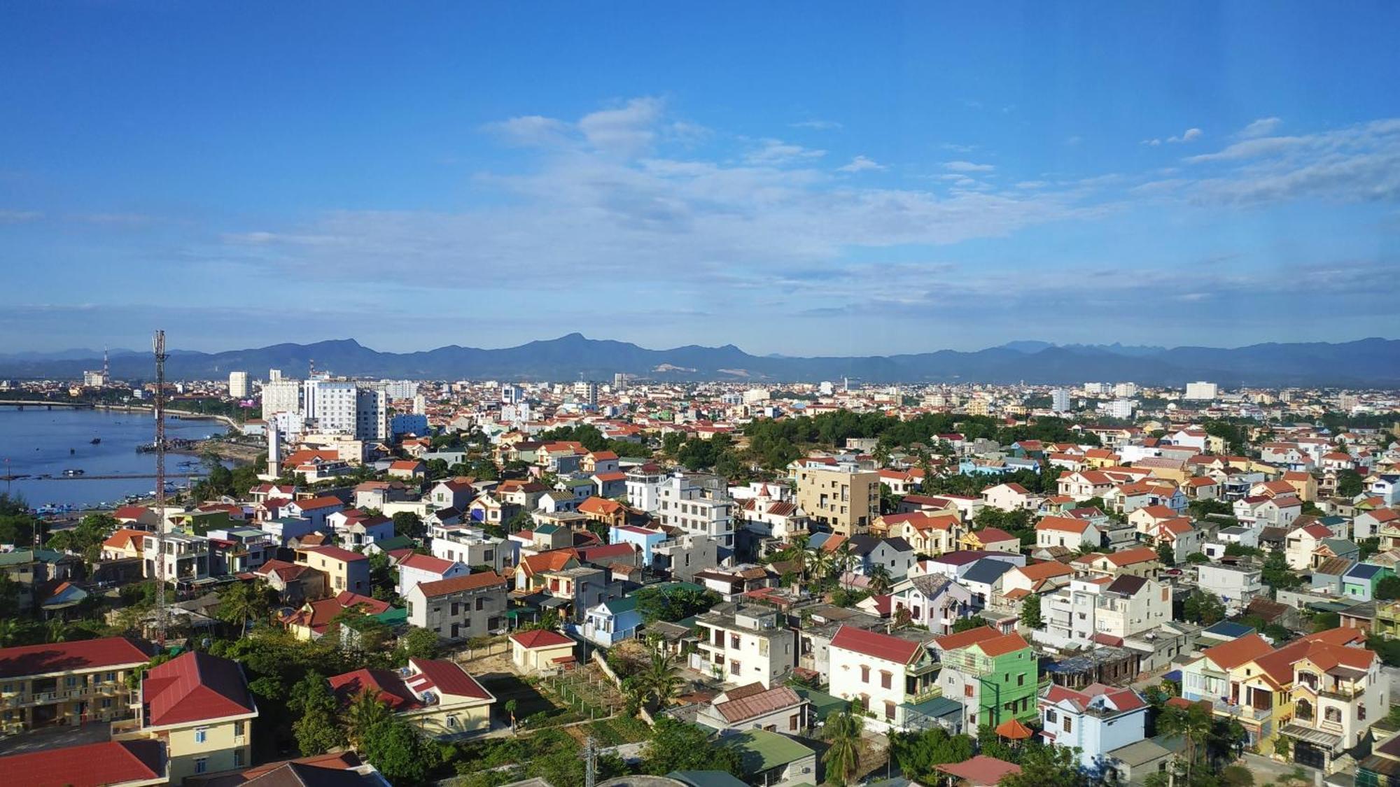 Muong Thanh Luxury Nhat Le Hotel Донгхой Экстерьер фото